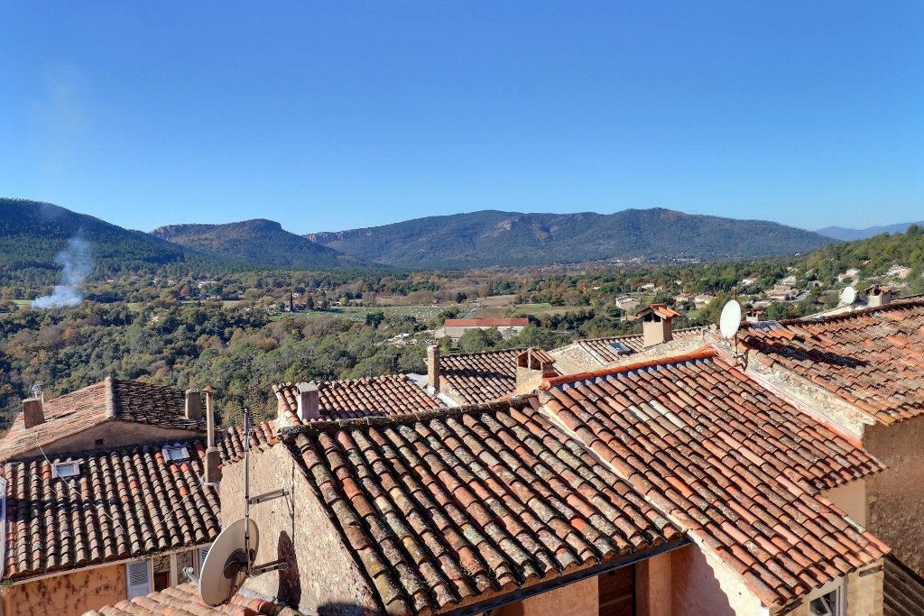 MAISON A VENDRE - BAGNOLS EN FORET - 93 m2 - 288�000�&euro;