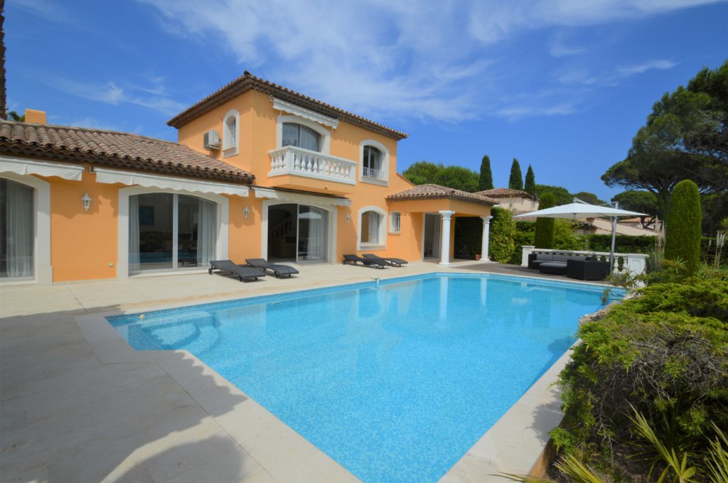 VILLA A VENDRE - ST RAPHAEL - 200 m2 - 1�480�000�&euro;