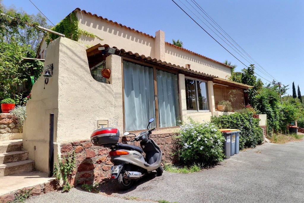 MAISON 6 PIECES A VENDRE - AGAY - 145.5 m2 - 590�000�&euro;