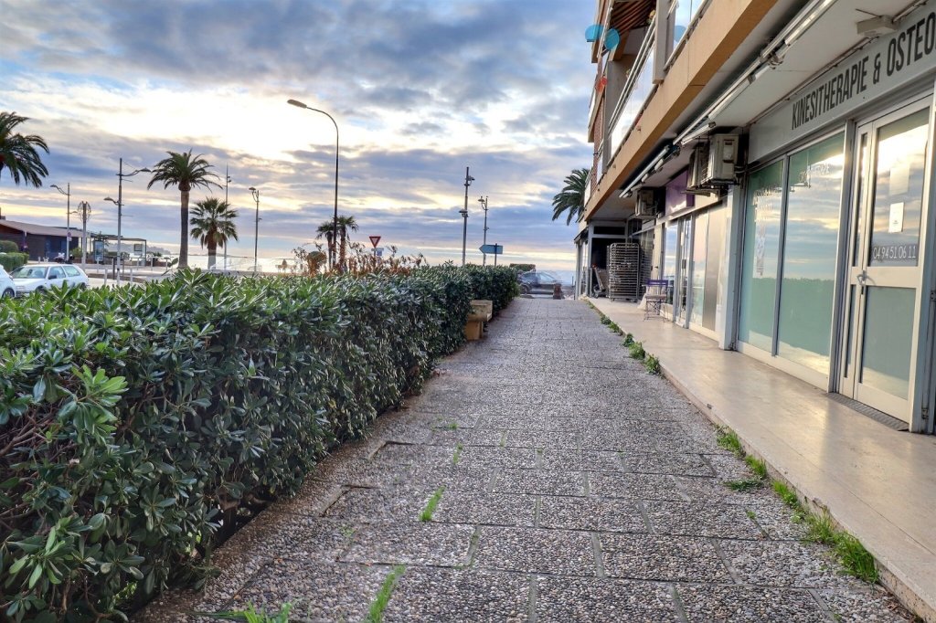 DROIT AU BAIL A VENDRE - FREJUS - 59�900�&euro; 