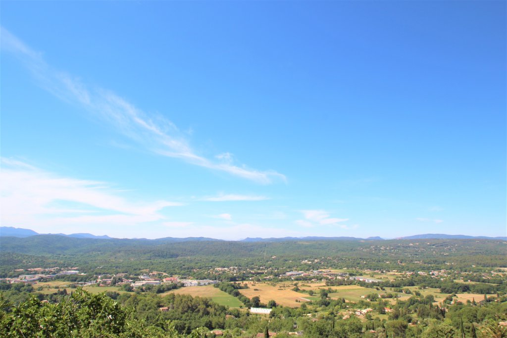 APPARTEMENT T2 A VENDRE - MONTAUROUX - 65 m2 - 244�000�&euro;