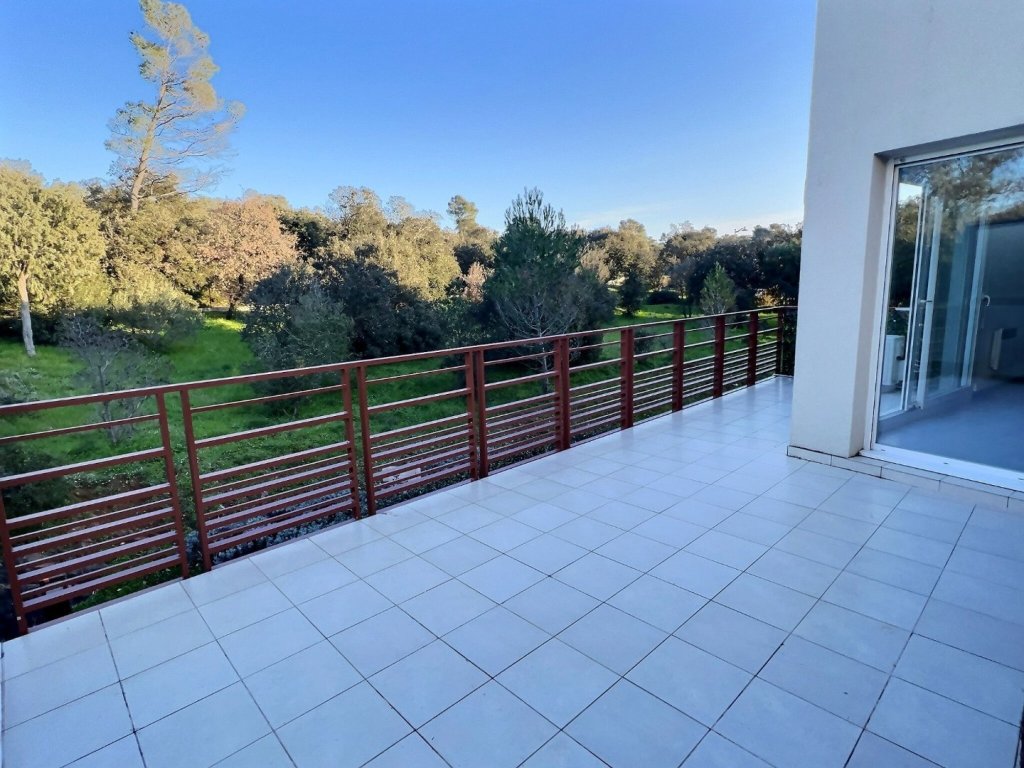 APPARTEMENT T2 A VENDRE - FREJUS - 48.45 m2 - 243�200�&euro;