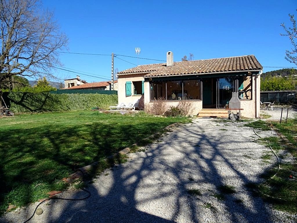 VILLA PLAIN PIED - TOURRETTES - 82 m2 - VENDU