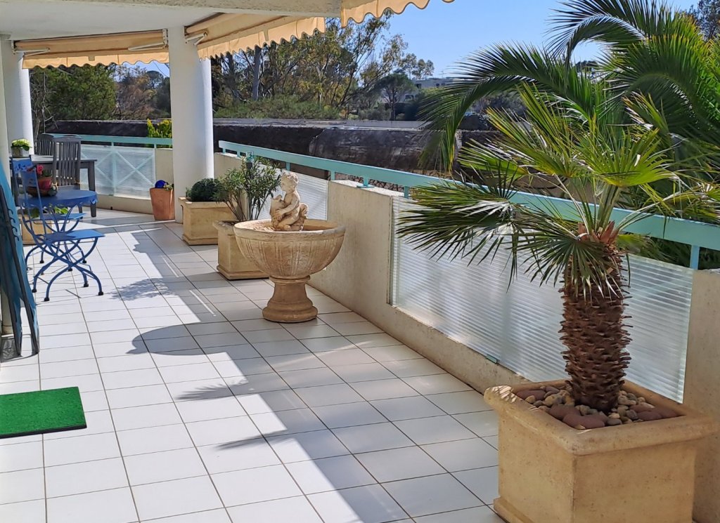 APPARTEMENT T3 A VENDRE - ST RAPHAEL - 87 m2 - 548�000�&euro;