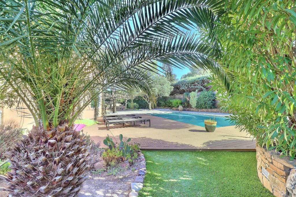 VILLA 5 PIECES BOULOURIS - ST RAPHAEL BOULOURIS - 155.5 m2 - VENDU