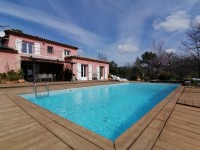Maison - 5 pièces - 3 400m² de terrain A VENDRE - SEILLANS - 180 m2 - 735 000 €